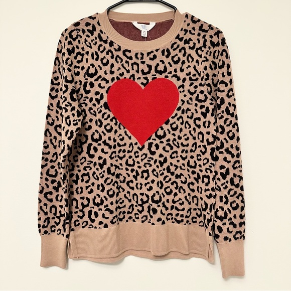 Time and Tru Sweaters - Time and Tru Print Red and Tan Crew Neck Sweater with Heart Midweight Women's XS